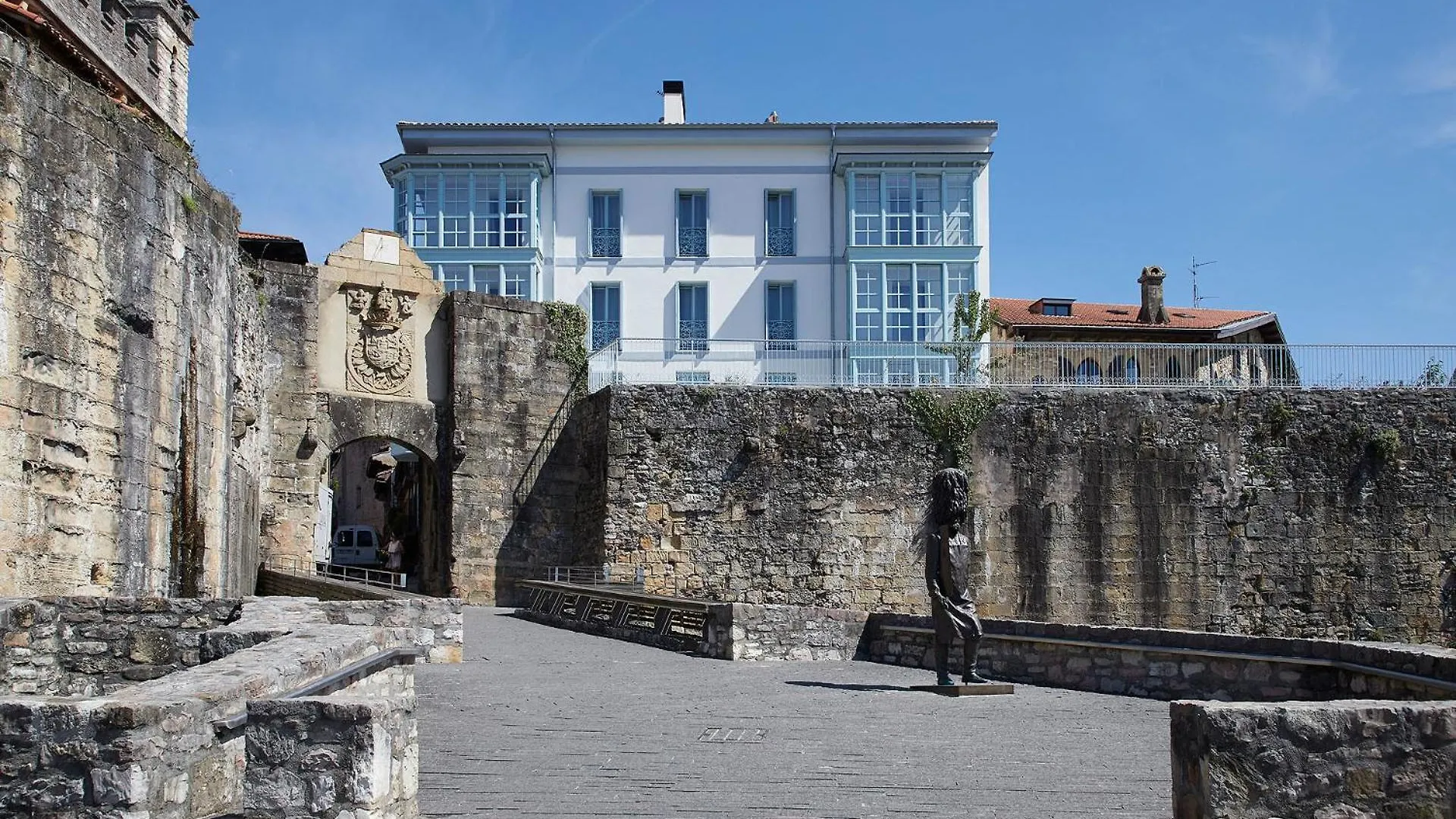 H Suite3B By Smiling Rentals Hondarribia Apartment