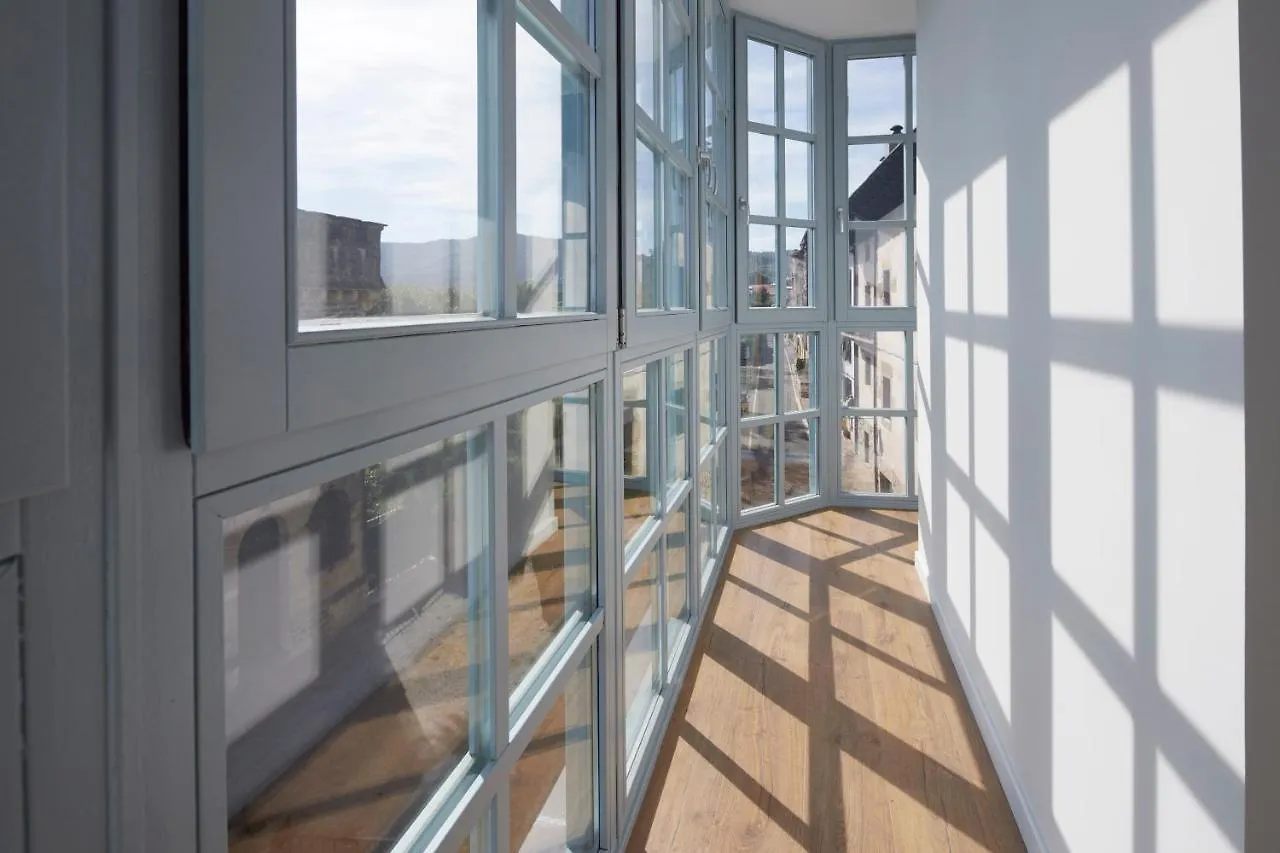 Hondarribia Suites 0*,